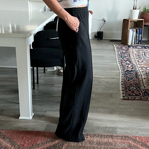 Vince Wide Leg Pants - Picture 1 of 9